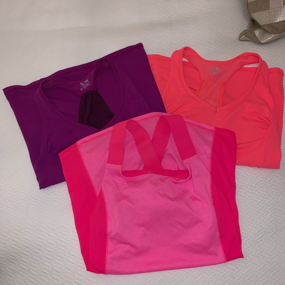 Workout tops